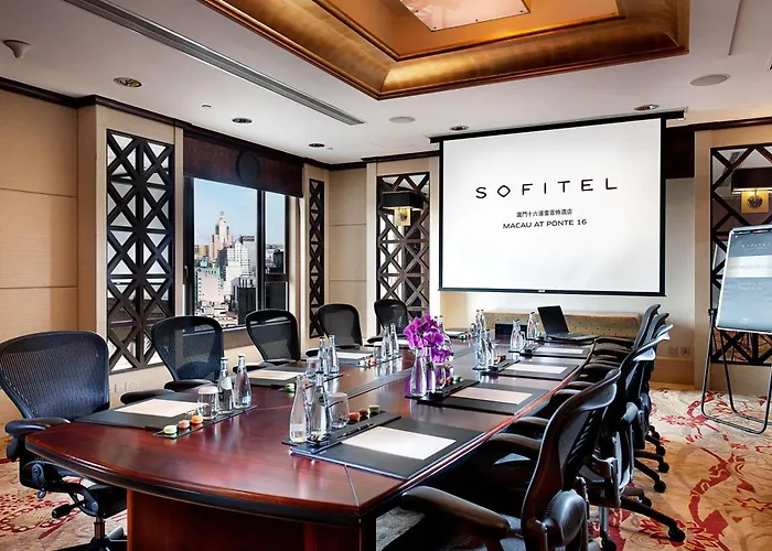 Hotel Sofitel At Ponte 16